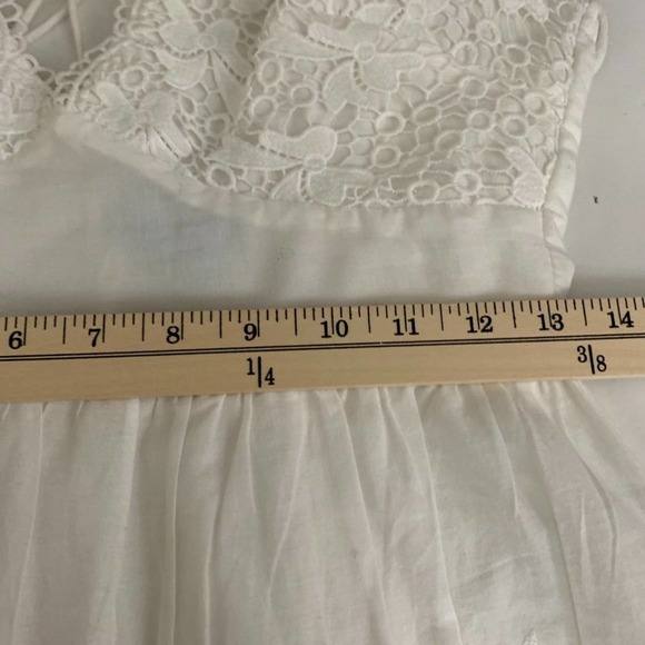 Indikah White Back Criss Kross Dress - Picture 8 of 10